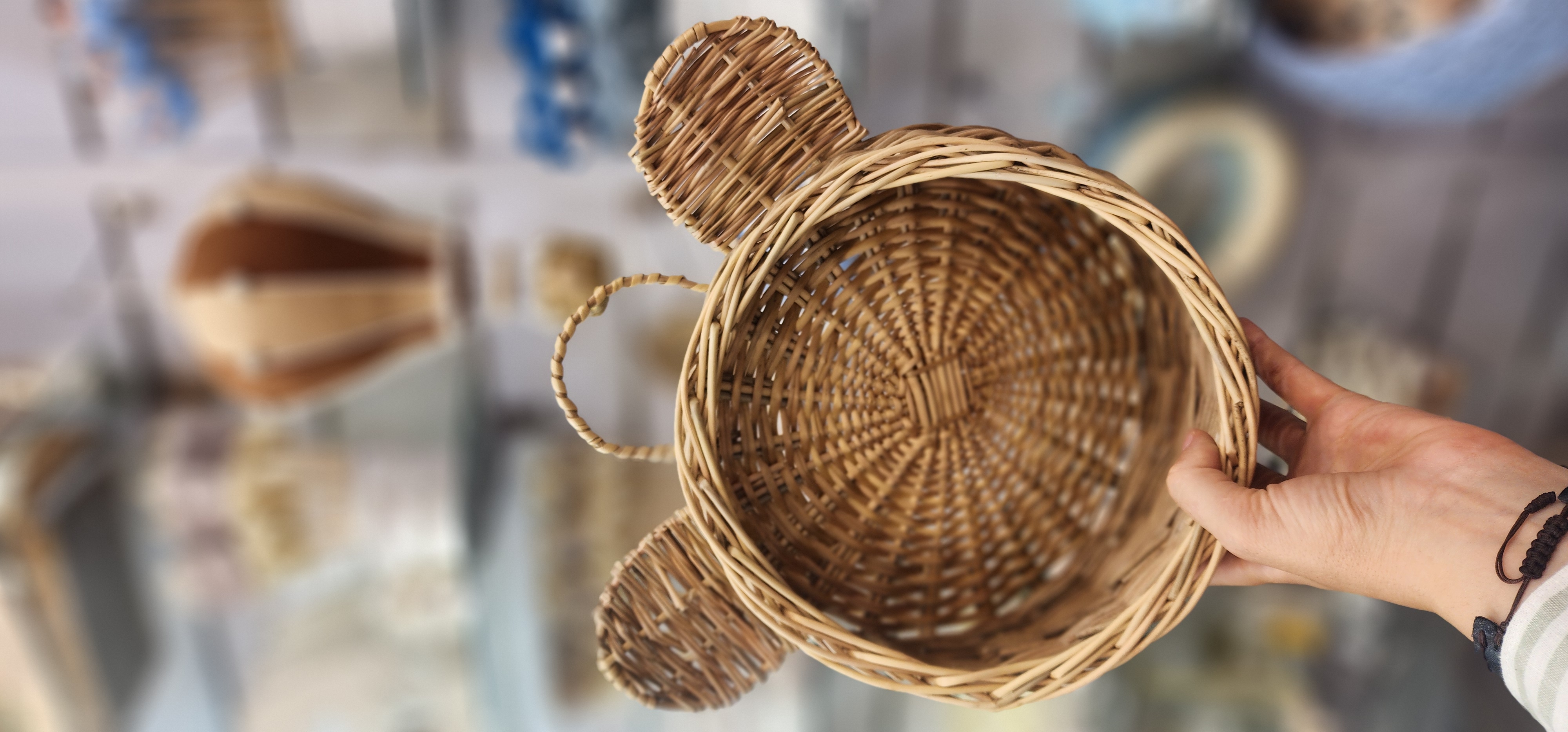 سبد آویز دیواری